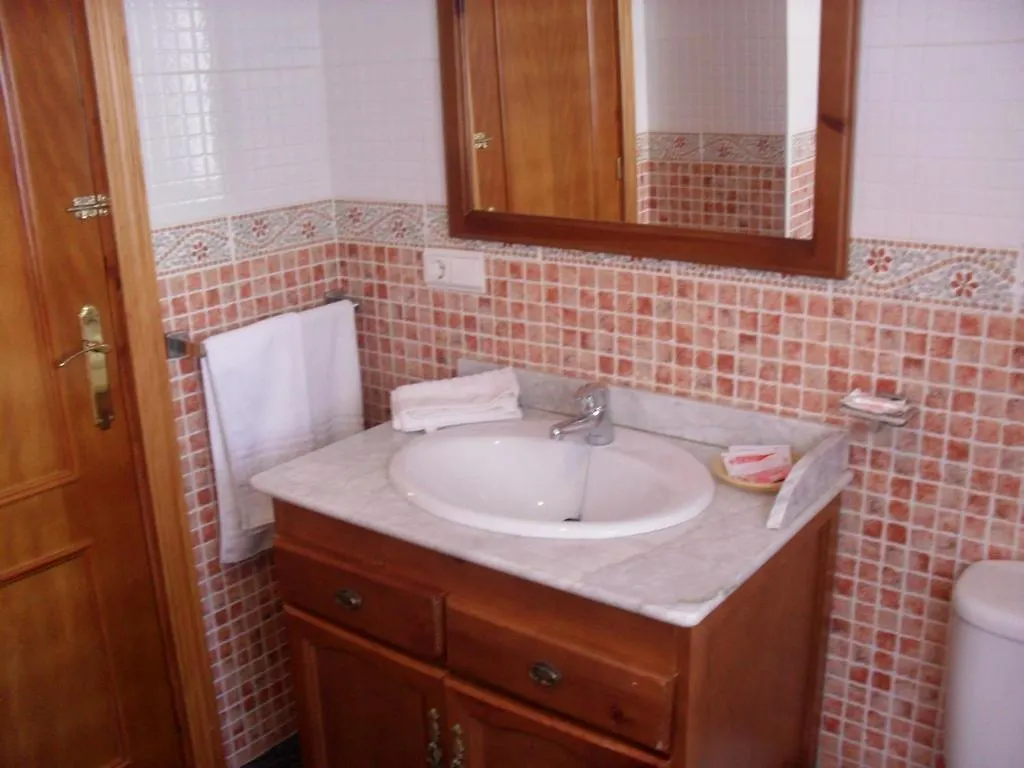 Hostal Rural El Padul 0*,